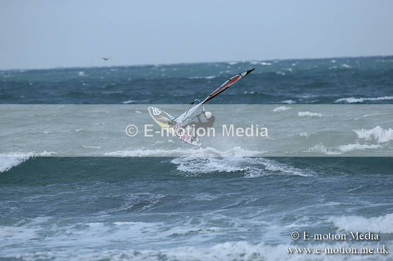WS 020413-196 - Windsurfing