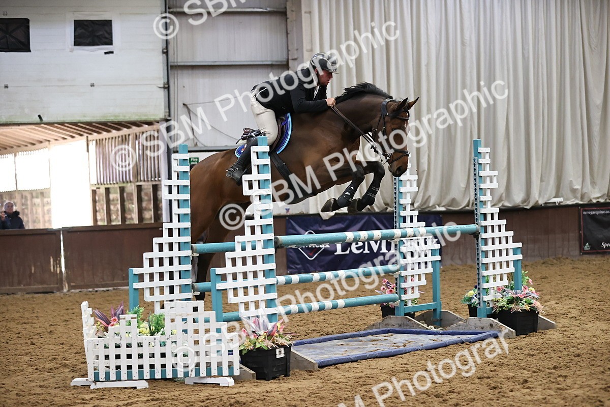 SBM_007666 - Class 19 - Senior Newcomers 1.10m