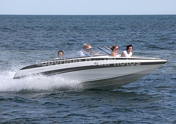 090807 CROWNLINE IMG_3741 - Speedboats