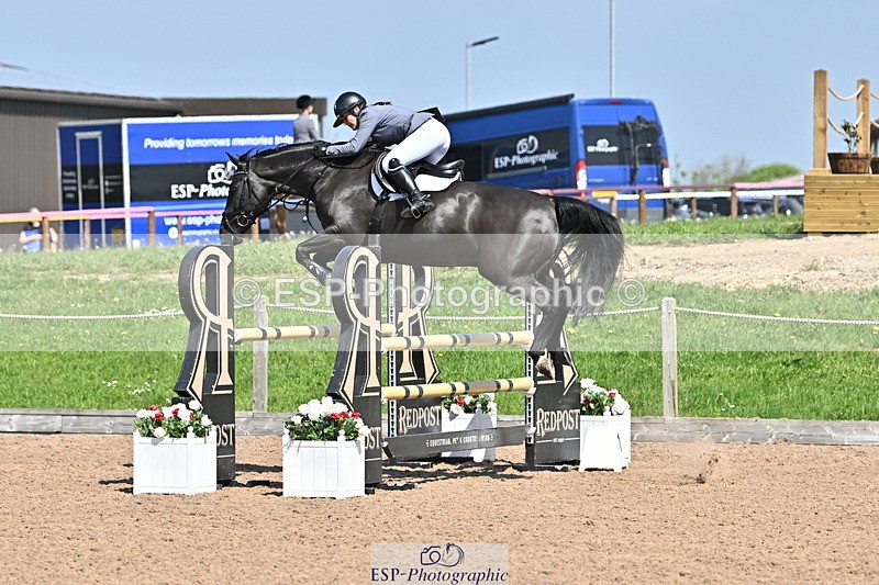 240509A-111732-01097 - Cls 9 Snr 1.20m Open