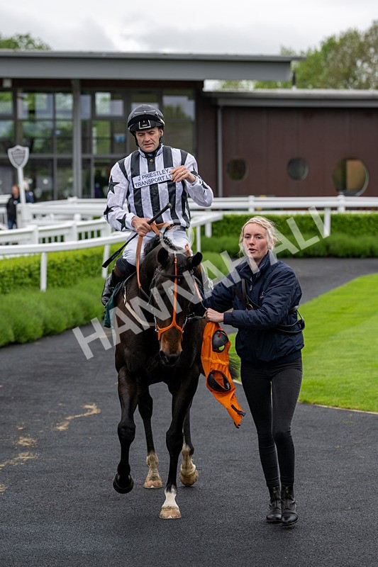 230524-Race 2-Birkenhead-1342 - Race 2