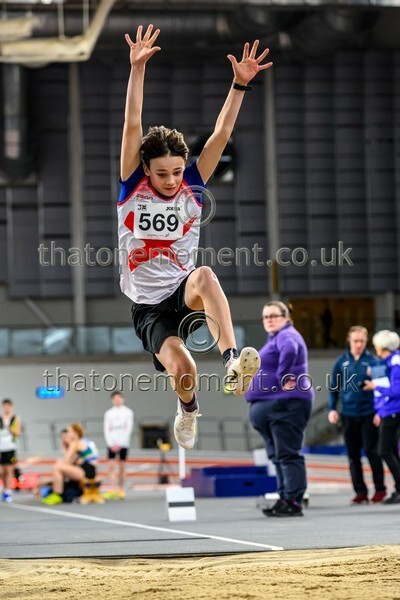 AgeInd25SAT-918428 - Field Male