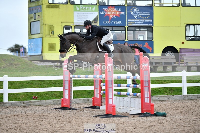 240124A-143246-00868 - Cls 5 Foxhunter & 1.20m Open