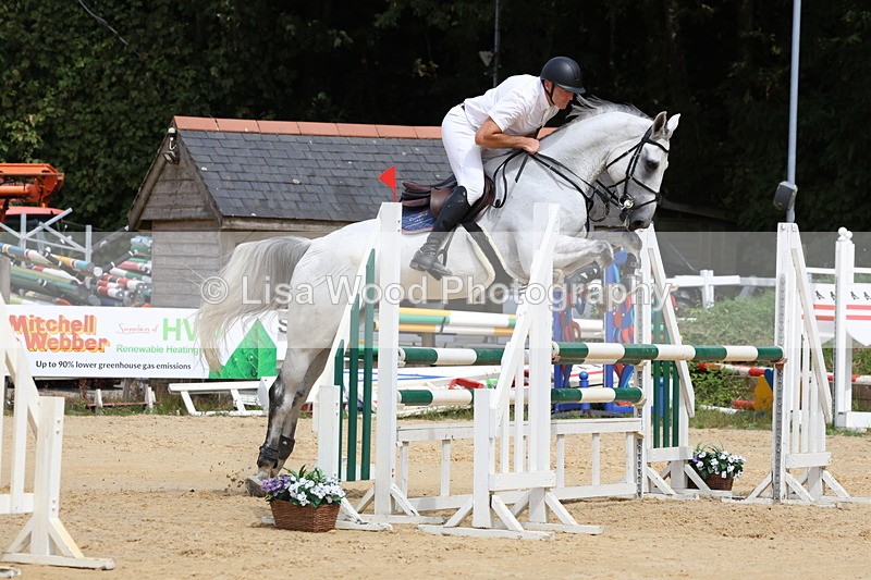 3E7A4179 - Class 7: Senior Newcomers/1.10m open
