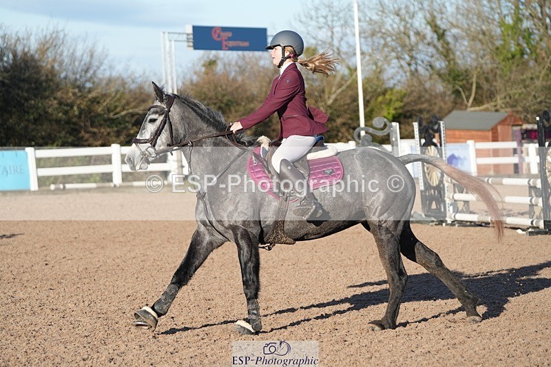 251130-103301-00931 - Cls 4 Pony Brit Nov & 80cm Open