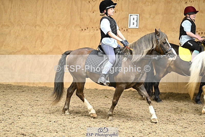 240728B-142905-00550 - Theo and Gemma's Groups Indoor