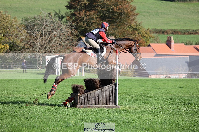 241025-115018-06577 - 057-Louisa.Lockwood-KILCANNON.OREO