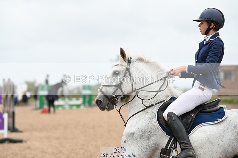 250807-113130-00695 - 90cm Round 1