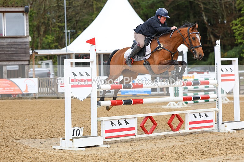 3E7A1622 - Class 7: Senior Newcomers/1.10m open