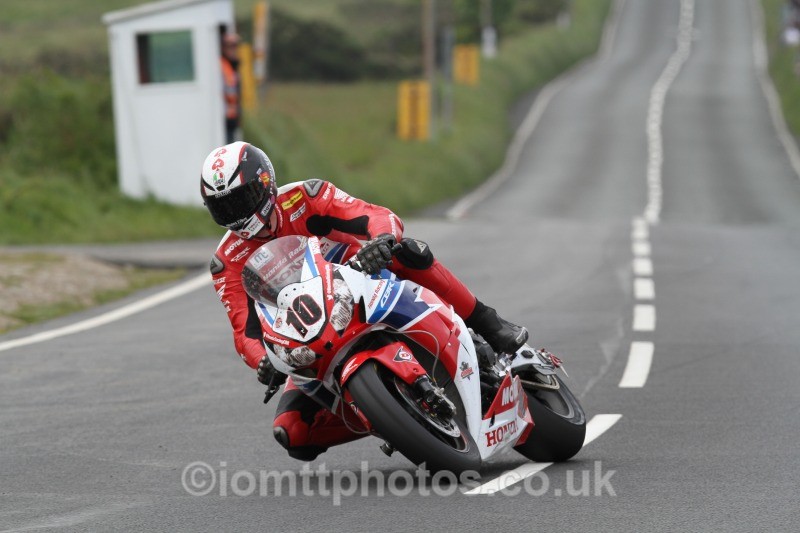 Conor Cummins Honda / Honda Racing - Pokerstars Senior TT