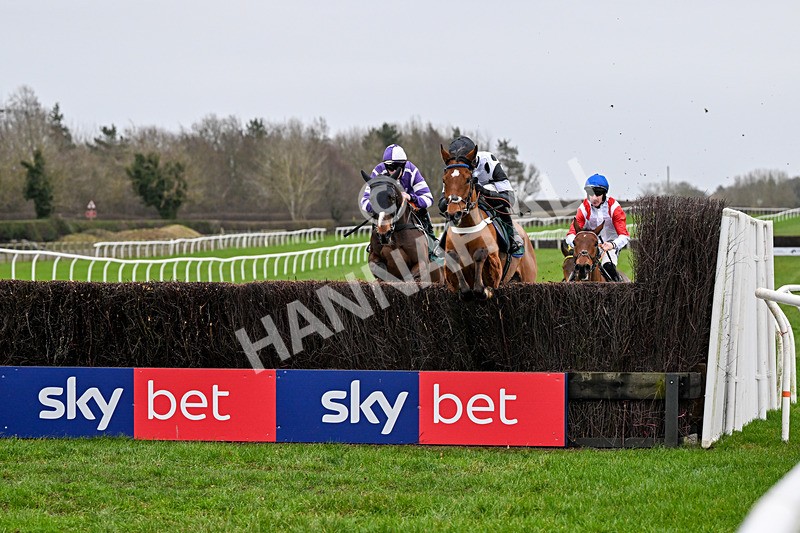 281225-Race 3-Supreme George-0345 - Race 3