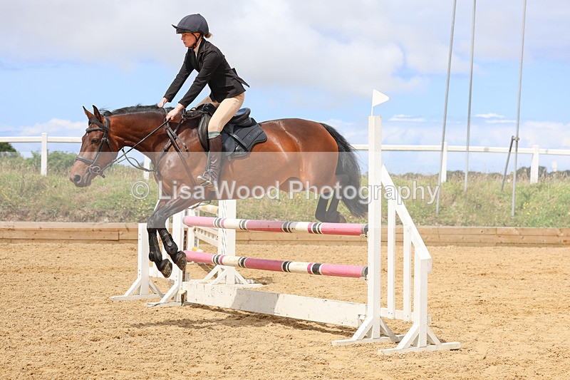 3E7A0062 - Class 9: Senior British Novice/90cm open