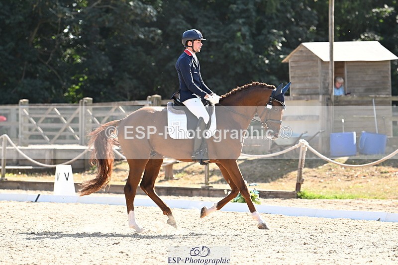 250808A-164245-02157 - 153-Angus.Corrie-DeaneVeyron.II