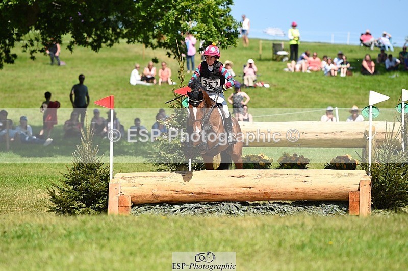 230527-143802-10148 - 352-TEQUILA_SUNRISE-Pippa_Taylor-XC