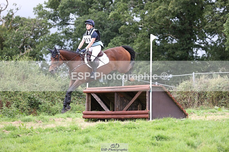 230820X-142618-3781 - BE100 XC 14.00 to 15.00 End