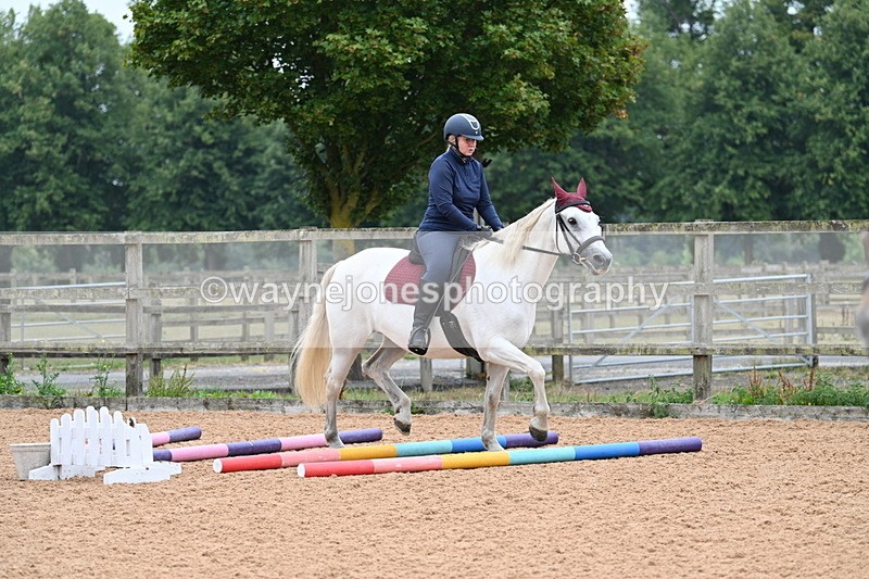 WJ7_7692 - Poles 10:00am