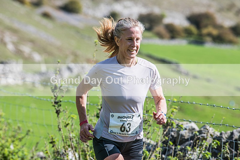 Ilam-1009 - Ilam Three Peaks Fell Race (Limestone Series) Sunday 28th September 2025
