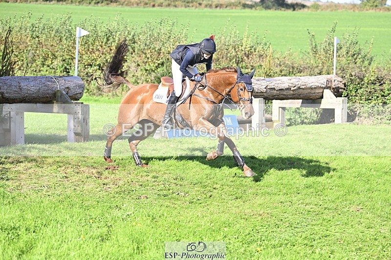 251024A-124732-11273 - B-139-Kirsty.Short