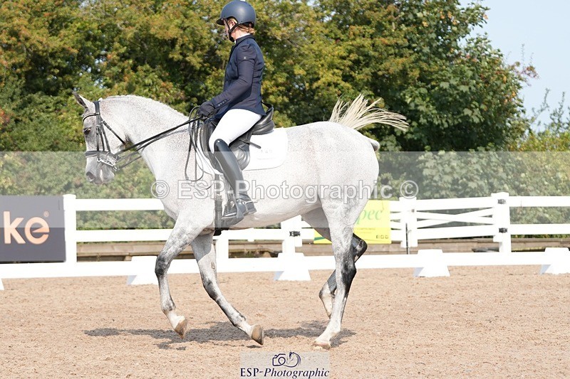 250817-103244-08084 - 149-Sophie.HawkeRAINBOW.DREAM