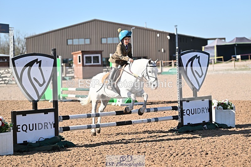 250401-163407-00139 - 60cm classes