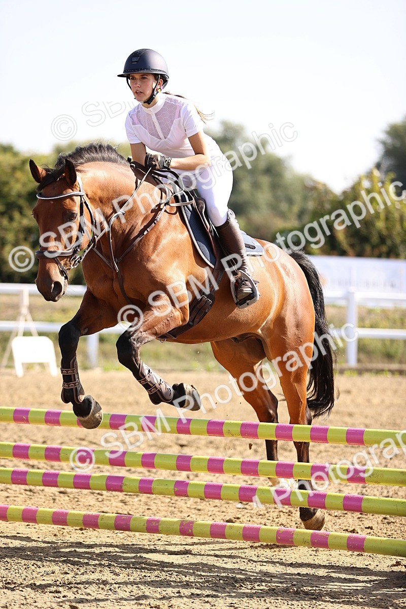 SBM_005494 - Class 8 - Clear Round