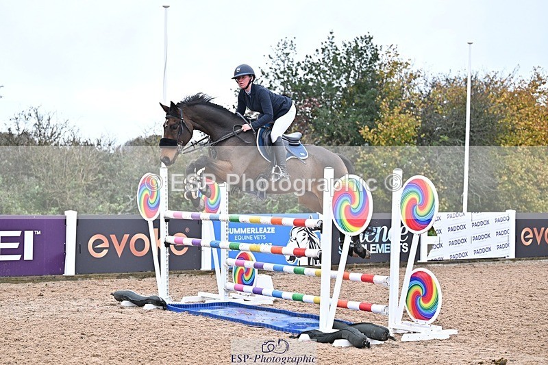 251029-132729-00563 - Foxhunter and 1.20m