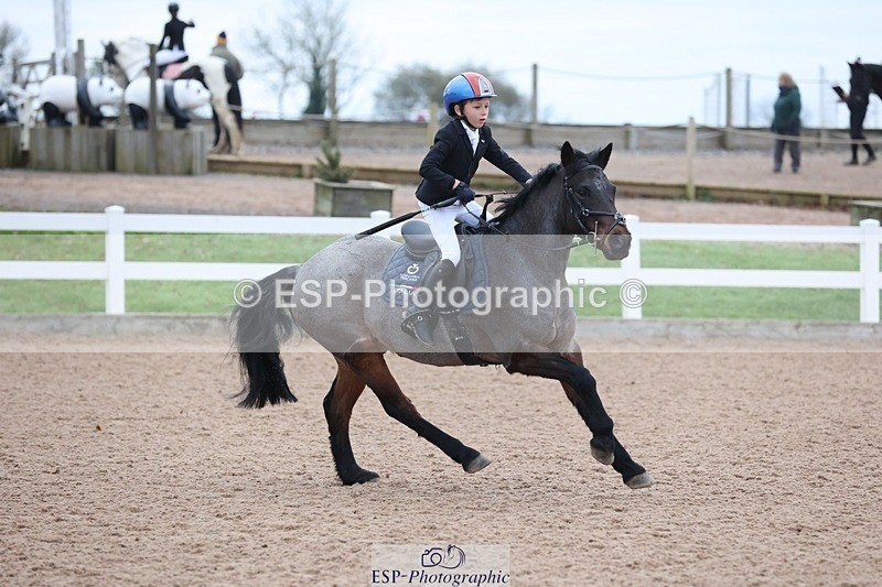 241116X-082914-00074 - Cls 03 Pony Intro 70cm