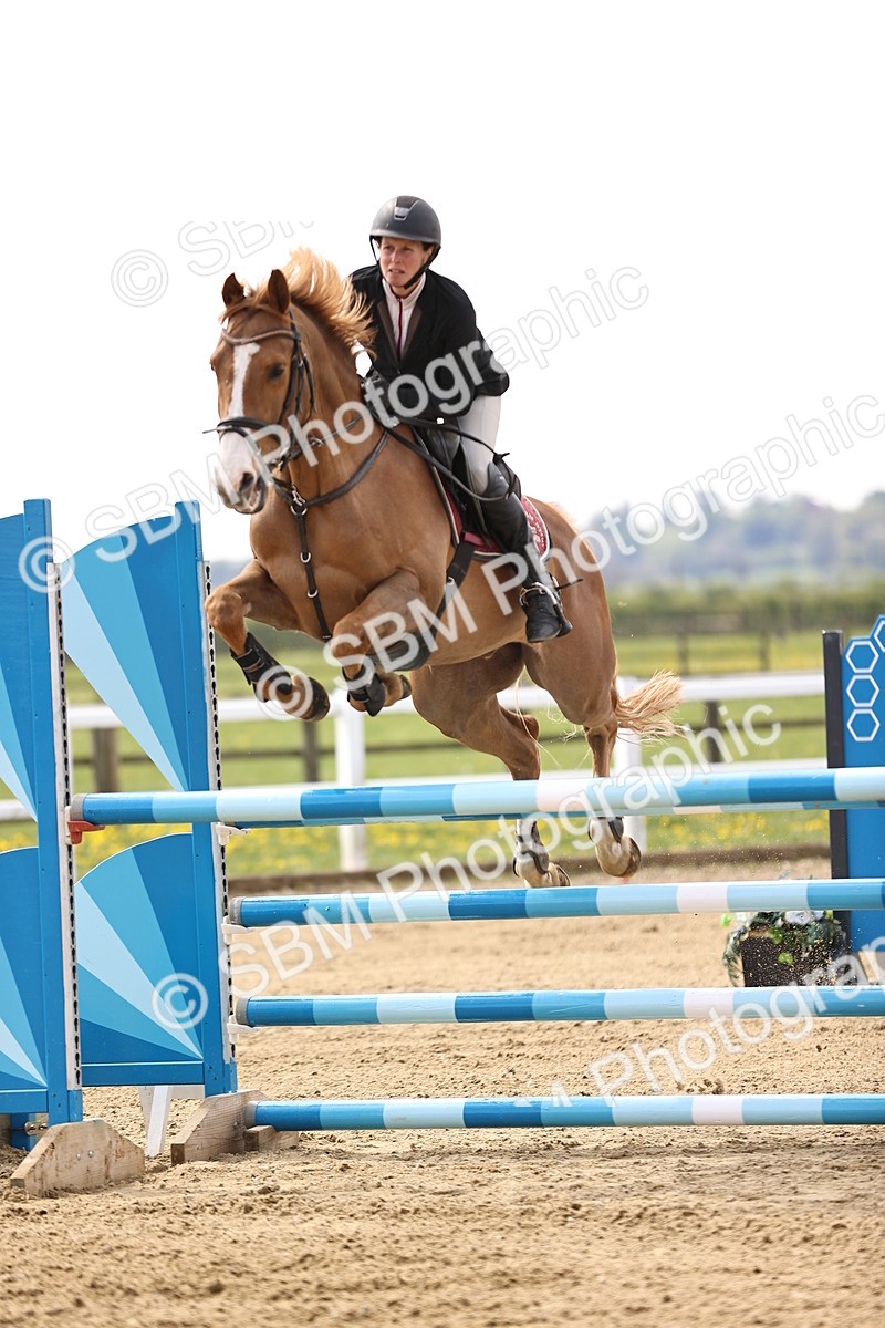 SBM_002387 - Class 11 - Senior newcomers - 1.10m