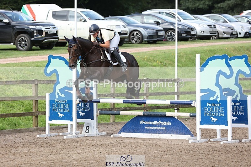 240803-094745-00171 - 110-Lizzie_Luxton-KILCARNA_BARNEY