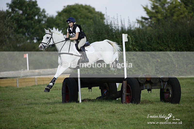  WWHT 171021 4036 - Open (1.00m)  17/10/21