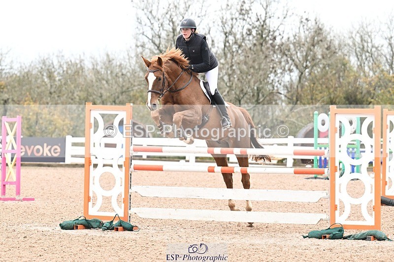 251105-141944-00841 - Cls 06 Fox & 1.20m