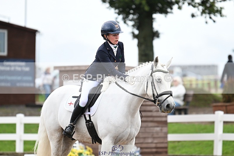 250907-124454-08431 - 067-Laura.PercyConobola.Cascade