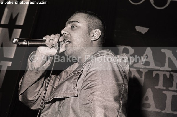 44 usmaan - C'mon Feet @ band-on-the-wall mcr 08.11.03