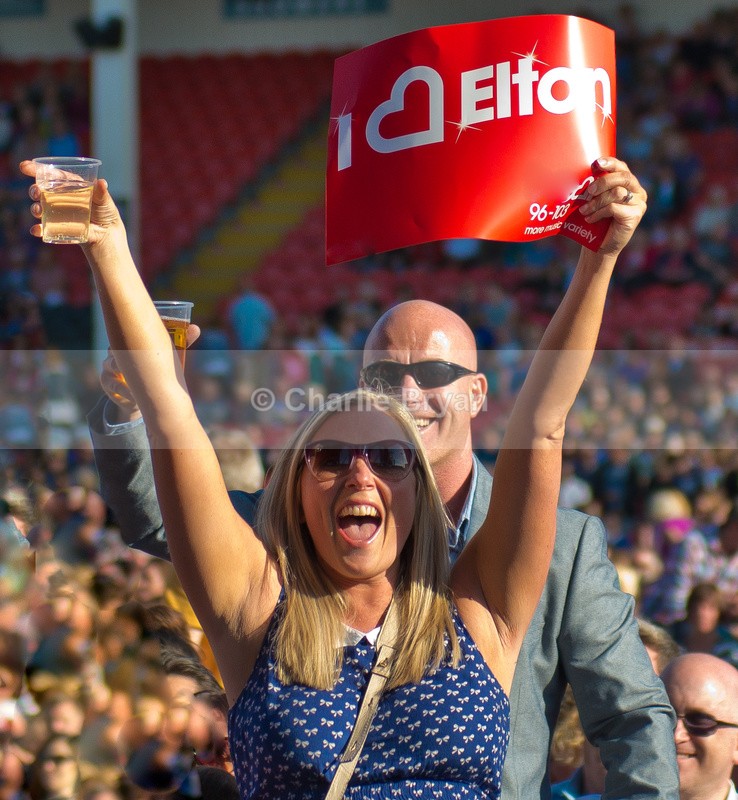  - Elton John Plays Gloucester