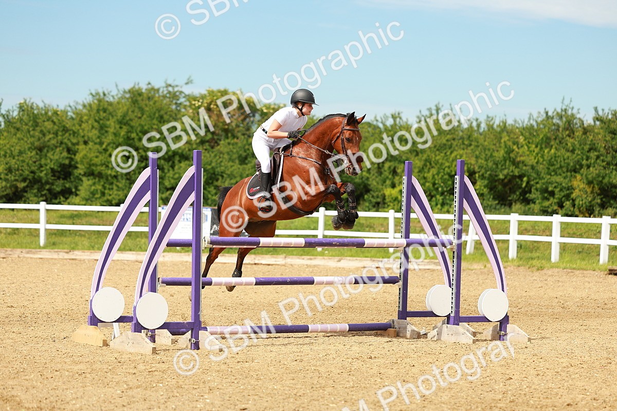SBM_002341 - Class 4 - Senior Newcomers - 1.10m