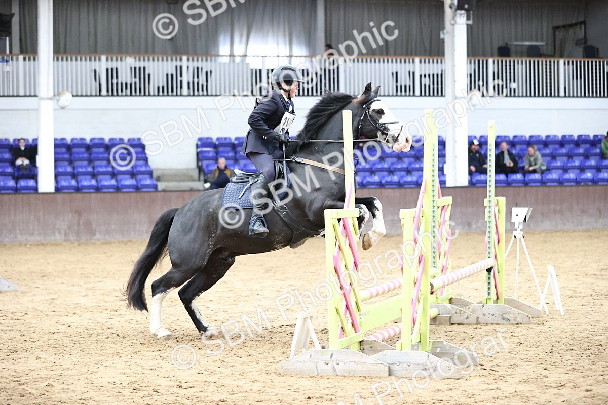 SBM_001591 - Class 5 - Henlow Veterinary Hospital 70cm