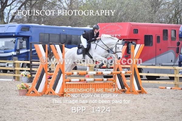 BPP_1424 - CLASS 15 SAT Senior BritiNovice/ 90cm Open