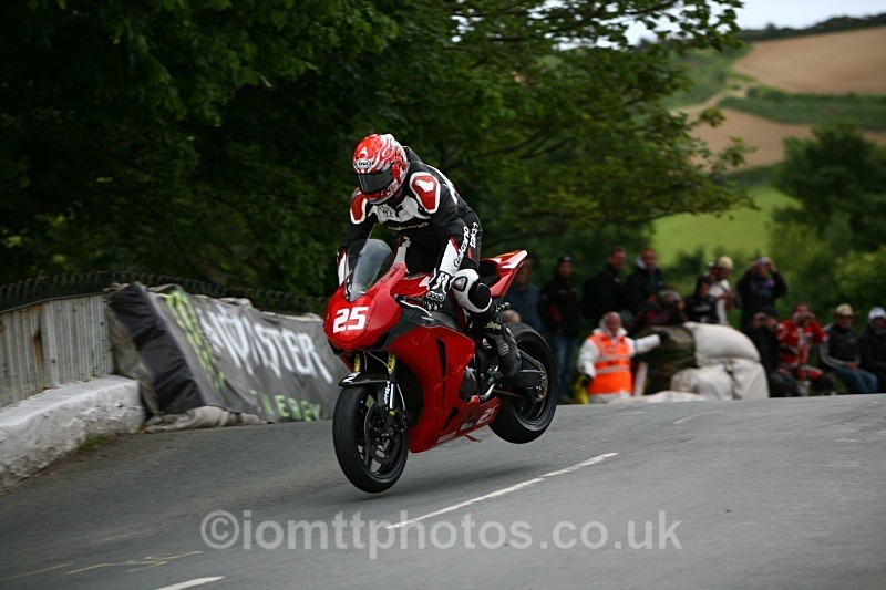  - Superstock Race