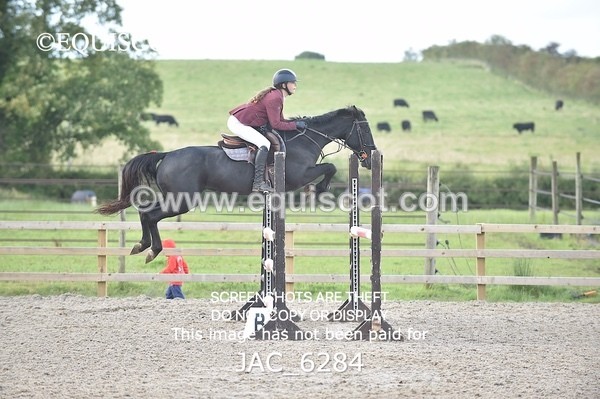 JAC_6284 - CLASS 9 SAT Pony Foxhunter/ 1.10m Open
