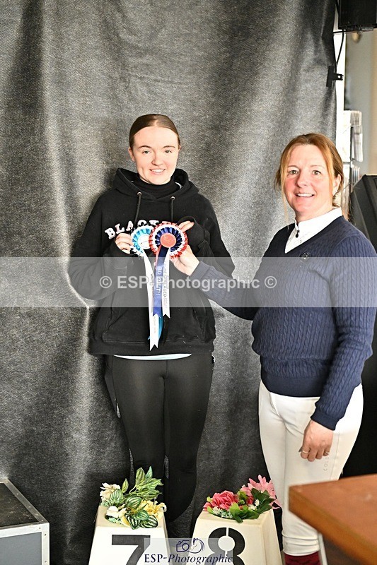 260214-130359-03849 - Cls 15 Medium Silver Presentations