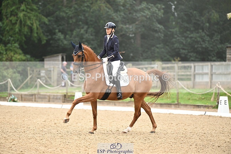 240811-114457-05592 - 253-Pauline.Jaggs-Emilio.Onneke