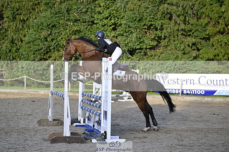 251005A-173253-05381 - Cls 11 Open 1m-1.05m