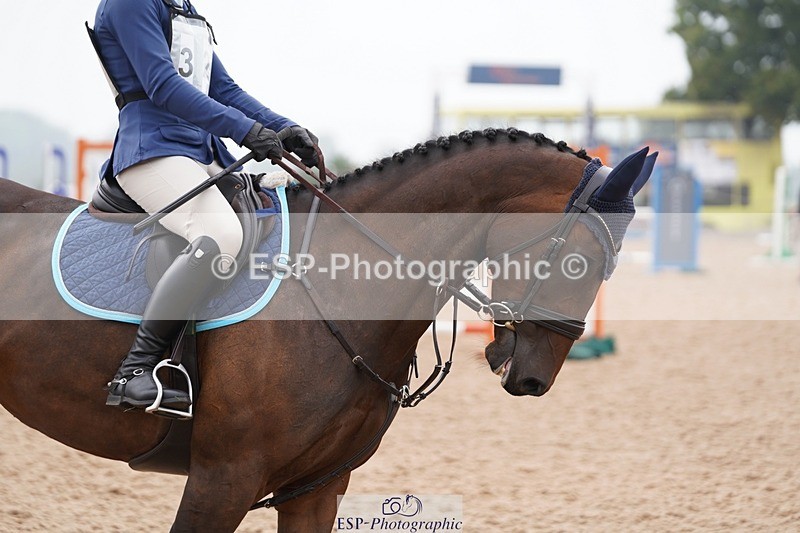 240901A-125322-07603 - 329-Hanna.Bertorelli-BWTH.CLASSIC.CUT