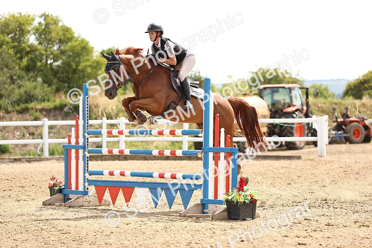SBM_000505 - Class 15 - Redpost Equestian Senior Foxhunter - 1.20m