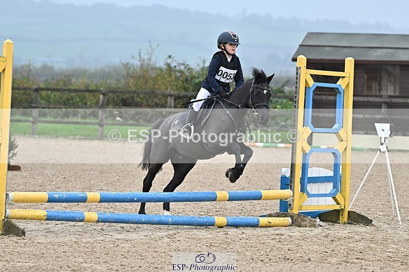 241110-101100-00204 - 40cm Showjumping