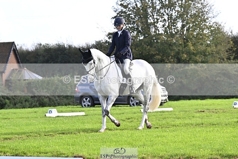 241025-152250-09810 - 593-Abbie.Burbidge-BLUEBIRD