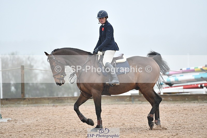 241102A-114808-04409 - SAT Cls 9 British Novice and 90cm Open