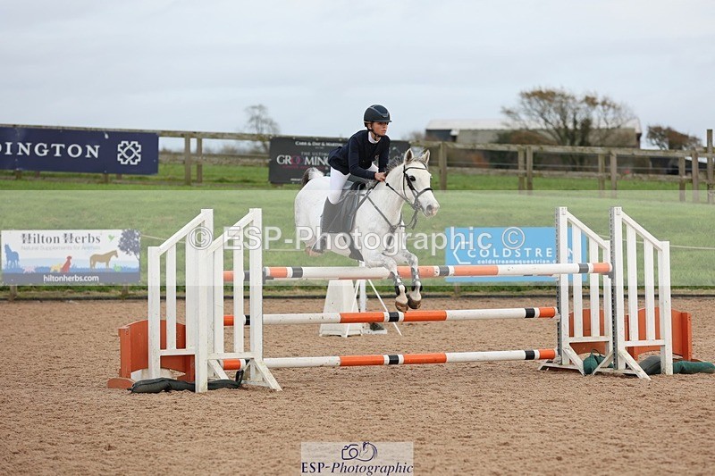 241117X-142839-04949 - Cls 37s 138cm