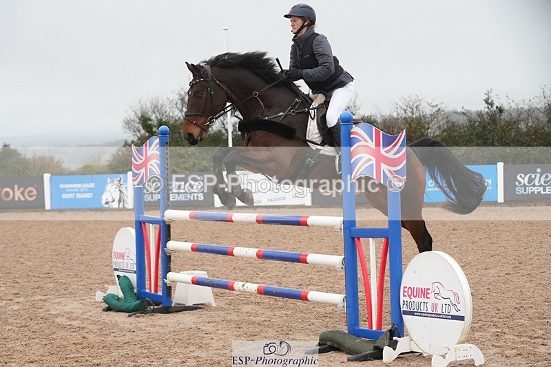 251107-125314-00810 - Cls 5 Newcomers and 1.10m Open