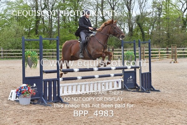 BPP_4983 - CLASS 24 SUN Senior BritiNovice/ 90cm Open
